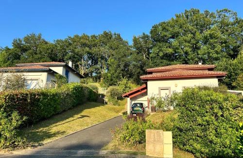 Cambo-les-Bains Villa | Trés belle villa 4 étoiles - 3 chambres - Terrasse et jardin