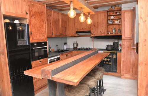 La Pobla de Lillet Apartamento | Tríplex Rústico-Moderno hasta 18 plazas - Pobla de Lillet