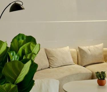 Tuy Hoa Casa | Trốn retreat homestay - Nguyên căn 2BR 96m2 - Gần sân bay, bãi biển