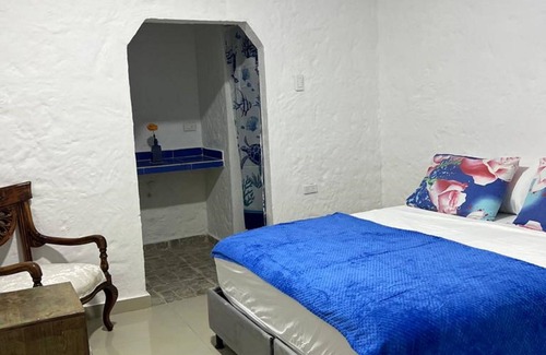 Torices Cama Y Desayuno | TR-A4D HABITACION DE HOSTAL CON WIFI