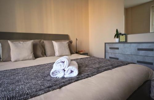 Angera Apartamento | Tra la Rocca e il lago