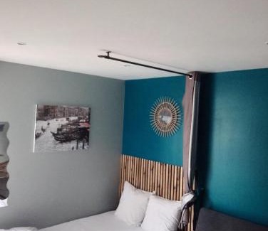 Montescot Cama Y Desayuno | Tra mare e lago