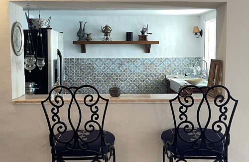 Hammamet Interieure Villa | Tradition antique Arabesque style home Hammamet, pool, AC, 15 min walk to beach