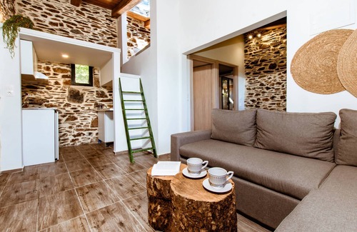 Livadia Apartamento | Traditional Apartments Elafos