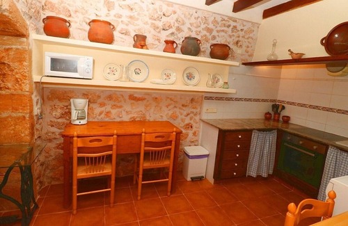 Es Llombards Villa | Finca tradicional con vistas al campo, piscina privada, cerca de las playas y 300 m de Es Llombards.