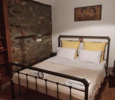 Panteleimon Casa | Traditional Guesthouse Archontoula