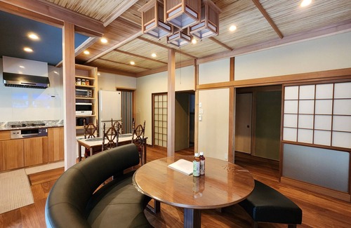 Soeda Casa | Traditional Samurai Experience! Samurai Manner Tea House w/real Hinoki bath.