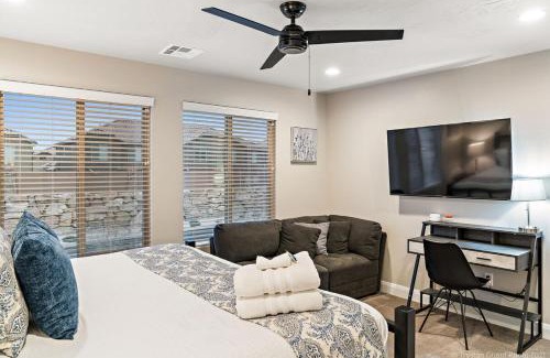 Sienna Hills Casa | Trailhead at Ladera Resort Dog Friendly!