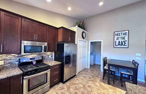 Sunrise Beach Casa | Trails End Hideaway – Waterfront