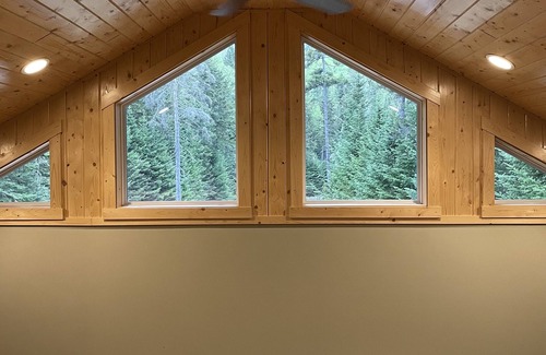 Pittsburg Casa | Trailside at Middle Pond