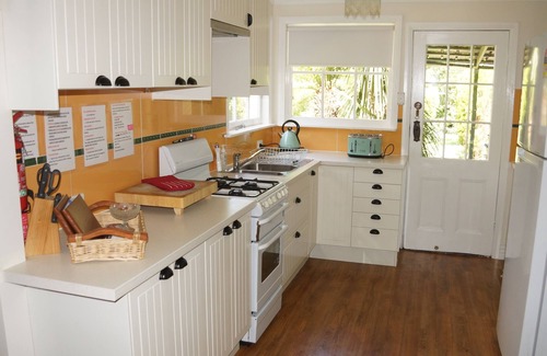 Emerald Casa | Silbato Cottage