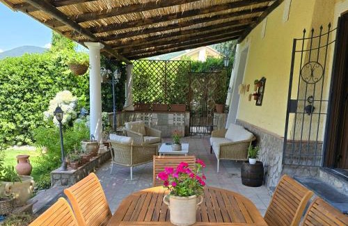 Campinola Cama Y Desayuno | Tramonti Divini - Amalfi Coast Country House