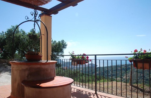 Ogliastro Cilento Cama Y Desayuno | Tramonto Su Capri