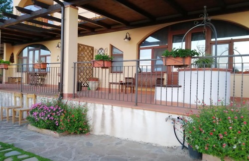 Ogliastro Cilento Cama Y Desayuno | Tramonto Su Capri