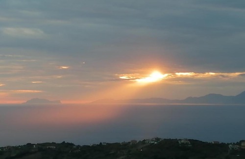 Ogliastro Cilento Cama Y Desayuno | Tramonto Su Capri