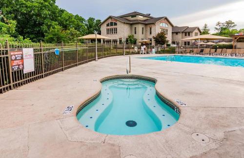 Table Rock Apartamento | Tranquil 2-Bedroom Pointe Royale Condo
