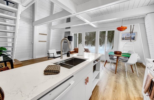 Harbor Springs Cabina | Tranquil 3-bedroom cabin in Harbor Springs