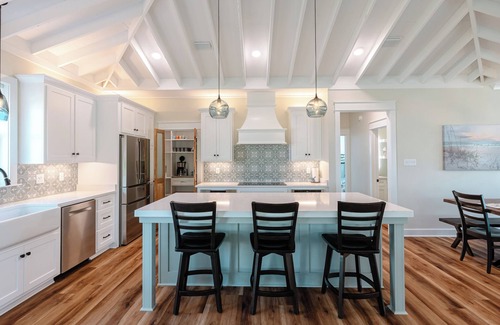 Dauphin Island Casa | Tranquil 5-bedroom house with AC on Dauphin Island-Hot Tub