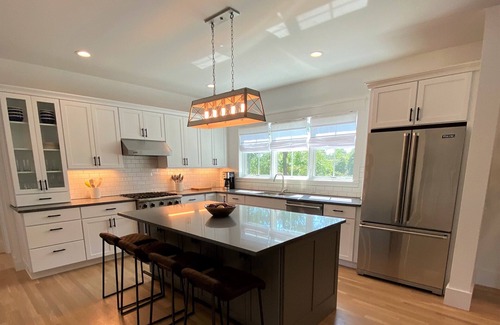 Bridgman Otro | Tranquil and Stunning Farmhouse in the Heart of Harbor Country ... A+ Location!