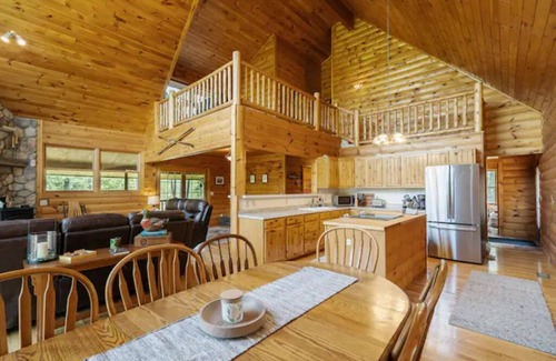 Tustin Casa | Tranquil cabin on the Pine River