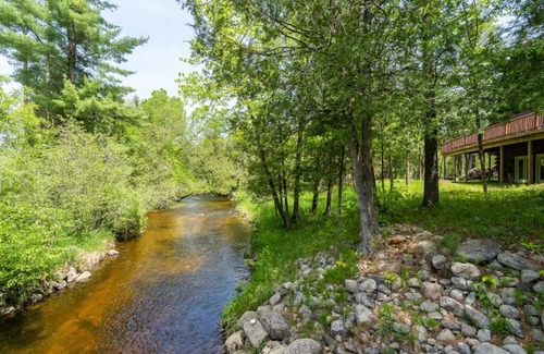 Tustin Casa | Tranquil cabin on the Pine River
