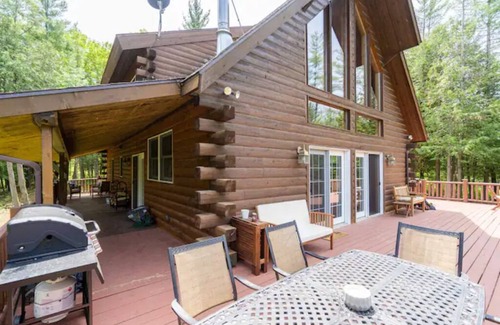 Tustin Casa | Tranquil cabin on the Pine River