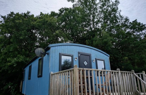 Kingswood Cabina | Tranquil Cabin Retreat- Sleeps 2, Parking