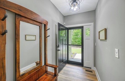 Partlow Cabaña | Tranquil craftsman hideaway on 2 secluded acres