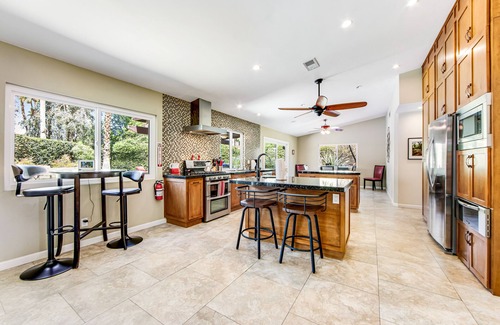 Araby Casa | Tranquil dog-friendly retreat w/ private pool & spa, courtyard, & mountain views