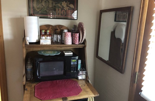 Grand Junction Apartamento | Tranquila suite del ala este de Redlands Grand Junction, Colorado