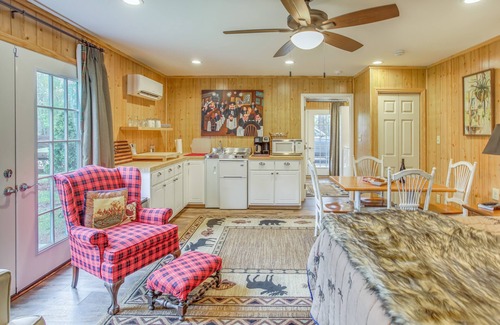 Barnesville Apartamento | Tranquil Fairmont Studio w/ Patios - Pets Welcome!