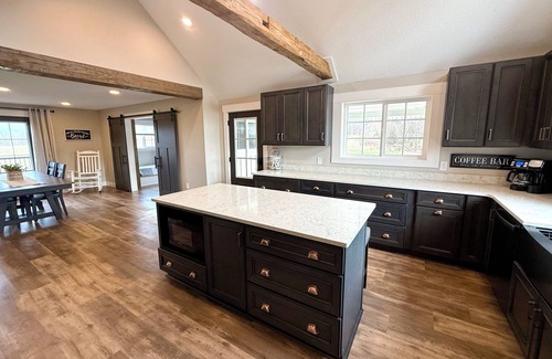 Quincy Otro | Tranquil farmhouse in Quincy - 5+ bedrooms- 15 mins from Hillsdale College