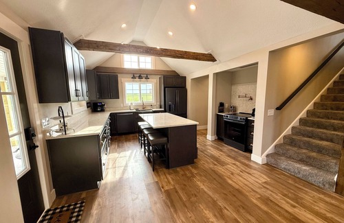 Quincy Otro | Tranquil farmhouse in Quincy - 5+ bedrooms- 15 mins from Hillsdale College