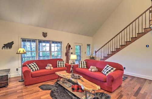 Gerton Casa | Tranquil Hendersonville Cabin with Mountain Views!