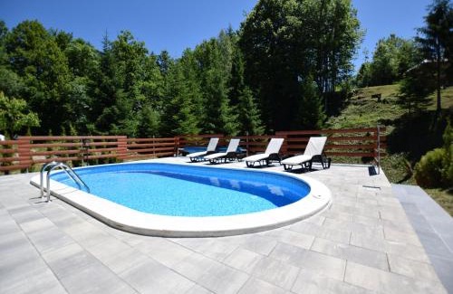 Brod Moravice Casa | Tranquil Holiday Home in Kvarner near Kupa River