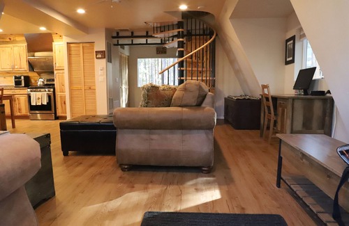 Evergreen Casa | Tranquil & idyllic 3BR/2BA, A-Frame Cabin, w/WiFi in beautiful Evergreen,
