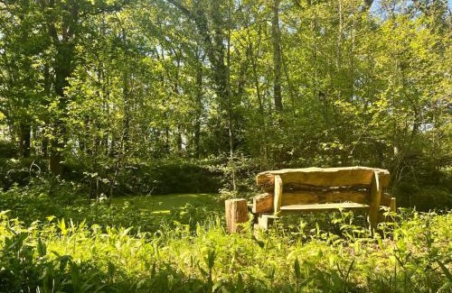 West Grinstead Casa | Tranquil One Bedroom Countryside Retreat