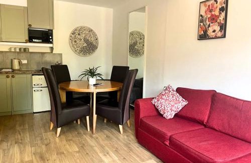 West Grinstead Casa | Tranquil One Bedroom Countryside Retreat