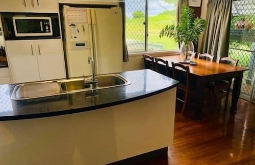 Railway Estate Casa | Tranquil Retreat Meets City Convenience