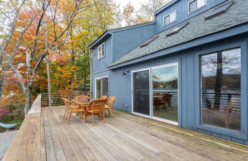 Tobyhanna Casa | Tranquil Shores Waterfront Fire Pit Hammock