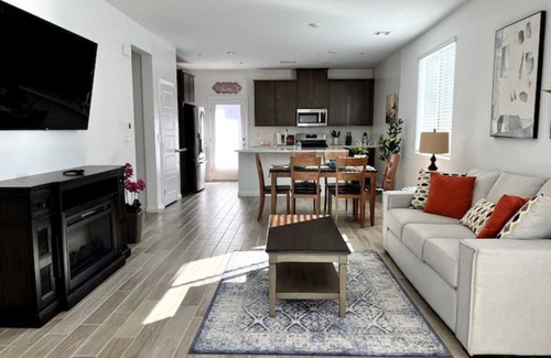Henderson Apartamento | Tranquil & Stylish ~ 5★ Location, ♛Queen Beds