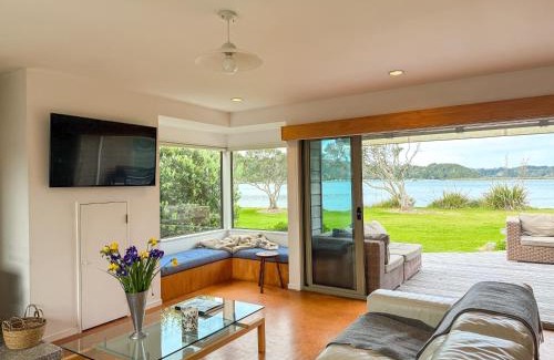 Point Wells Casa | Tranquil Waterfront Getaway - Point Wells