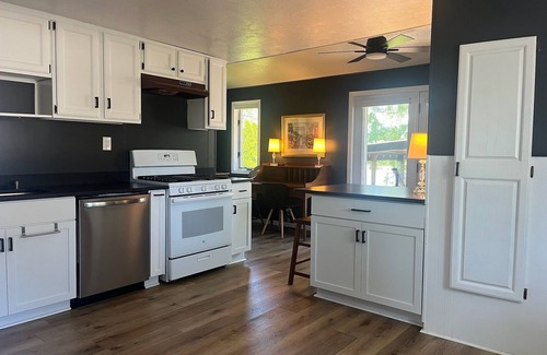 Delavan Casa | Tranquil Waters Retreat, Delavan, WI