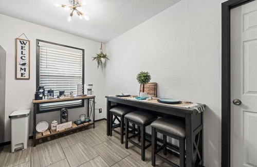 South Side Casa | Tranquility Cottage: Charming 2BR Corpus Christi retreat, central location