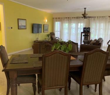 Tower Isle Apartamento | Tranquility Cove