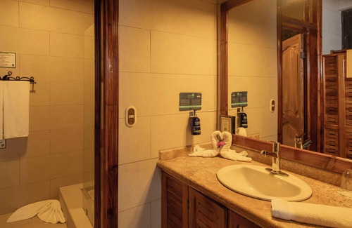 Monteverde Cabina | Trapp Family Lodge