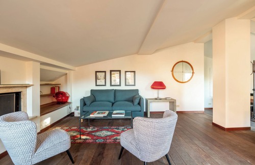 Quartiere XI Portuense Casa | Trastevere Romantic Terraced Apartment