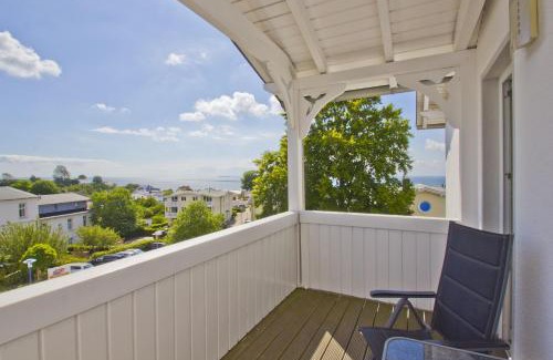 Gohren Apartamento | traumhafter Meerblick, schicke Ferienwohnung mit Balkon - Villa Fernsicht FeWo 12