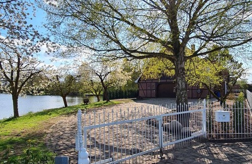 Winsen Apartamento | Traumhaftes Idyll am See Zwischen Elbe und Lüneburger Heide