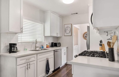 North Long Beach Casa | Travel Haven | Great Location | Quiet Area